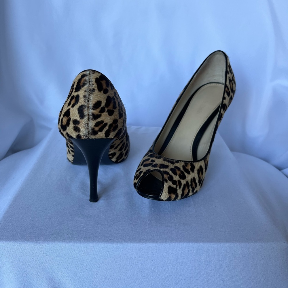 Calvin Klein peep toe leopard pumps